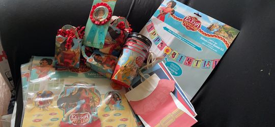 Princess Elena party decorations