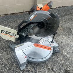  RIDGID 15 Amp Corded 12 in. Dual Bevel Miter Saw with LED Cutline Indicator