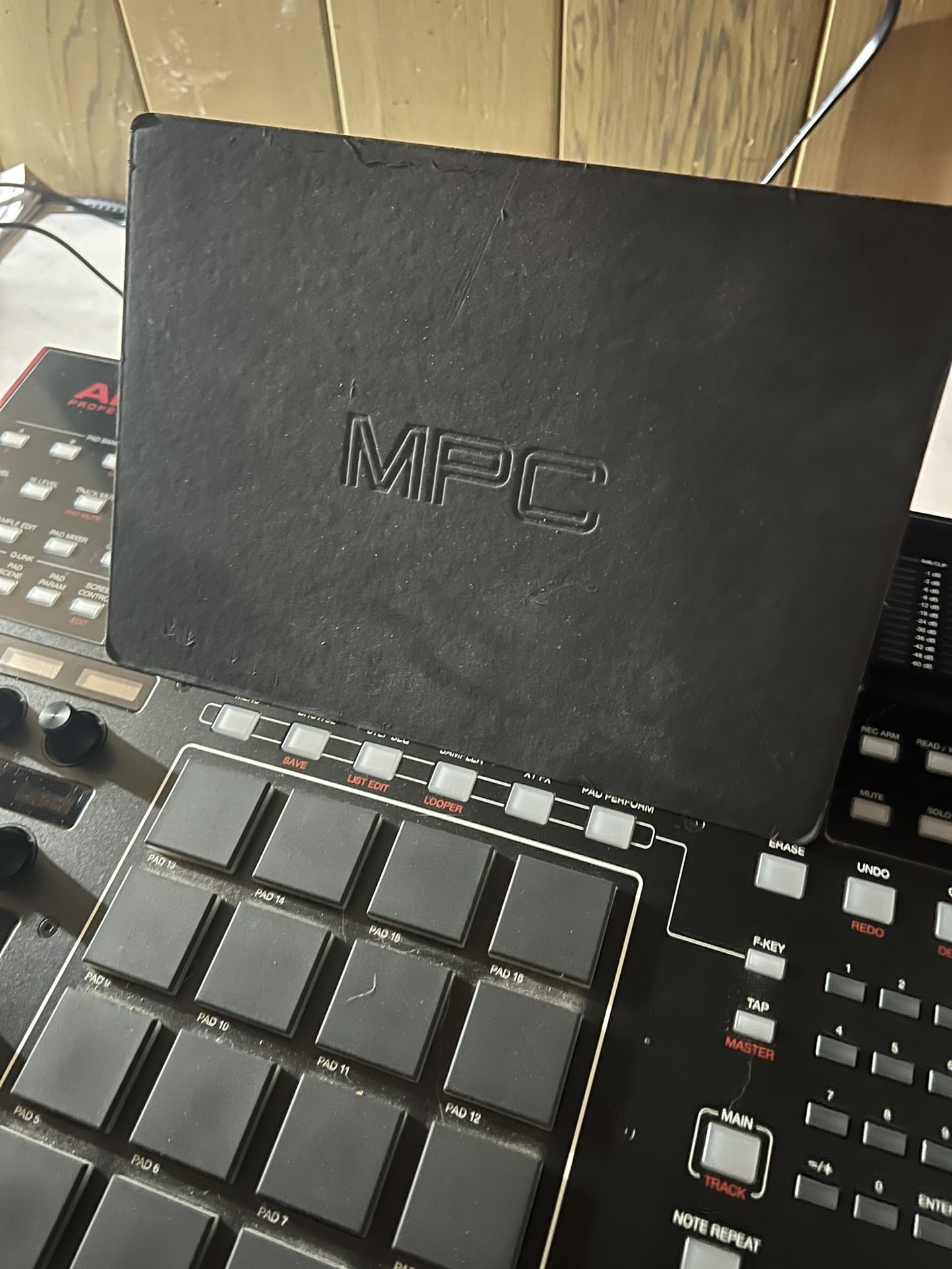 AKAI MPC X