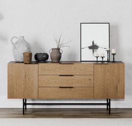 Reveal 68” Accent Console