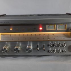 Realistic STA-2000D Stereo Receiver 