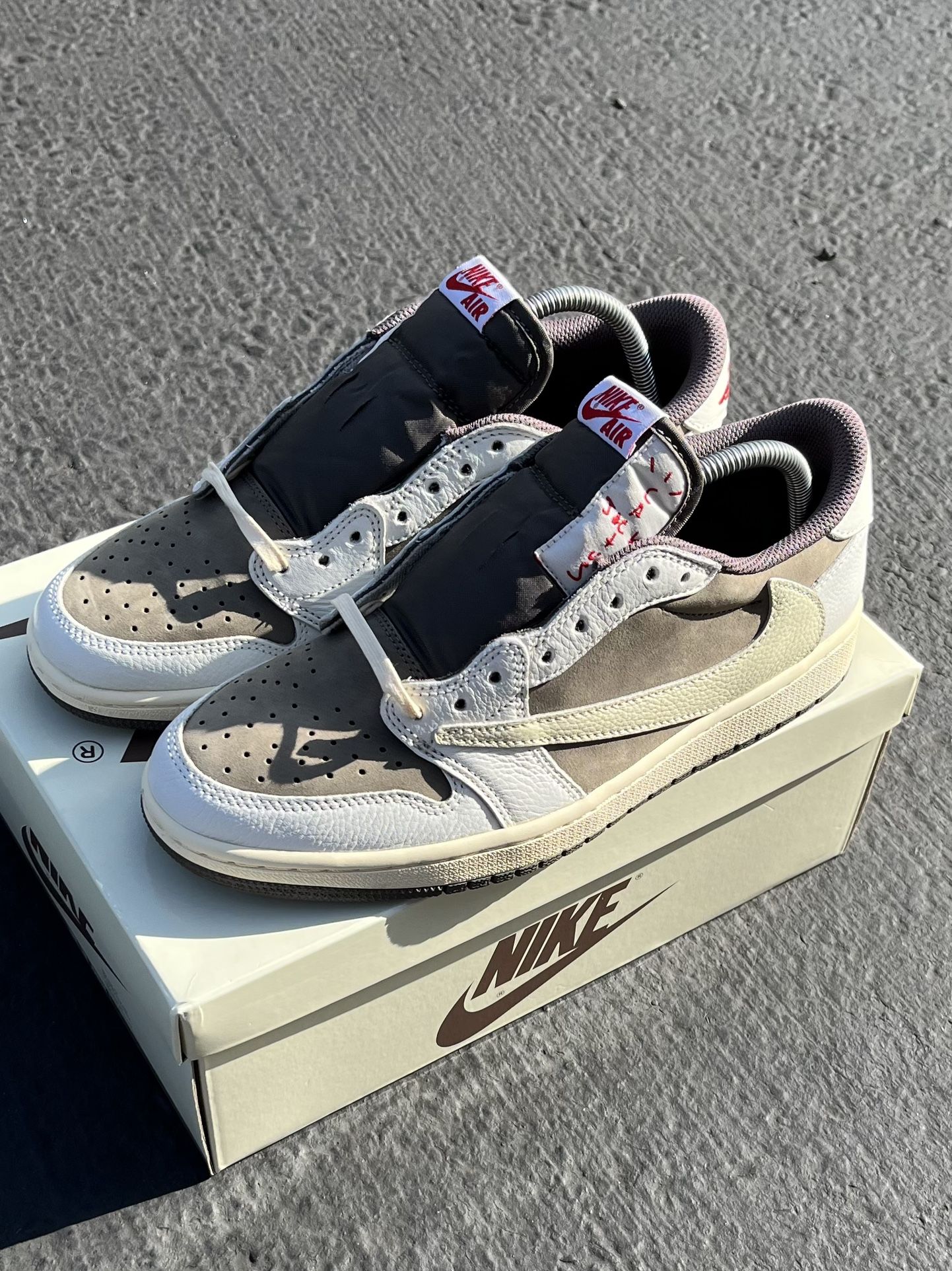 Travis Scott Reverse Mocha