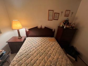 Full/Queen Bedroom Set