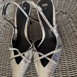 Zara Silver Slingback Heels *New* – Size 40 (US 9-9.5)