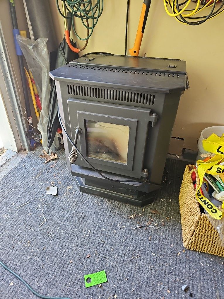 New Englander Pellet Stove for Sale in Bethel, CT OfferUp