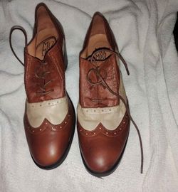 Women's Wingtip Loafers