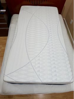 Twin latex Mattress
