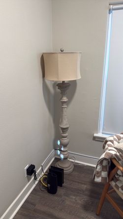 Farmhouse lamp