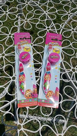 Shopkins travel toothbrush