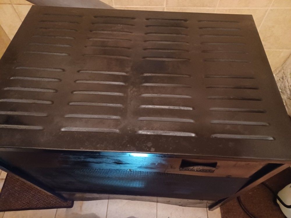 R 76 Shenandoah Wood Stove 36"×24