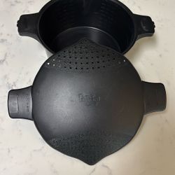 2 Quart Pampered Chef Microwave Cooker