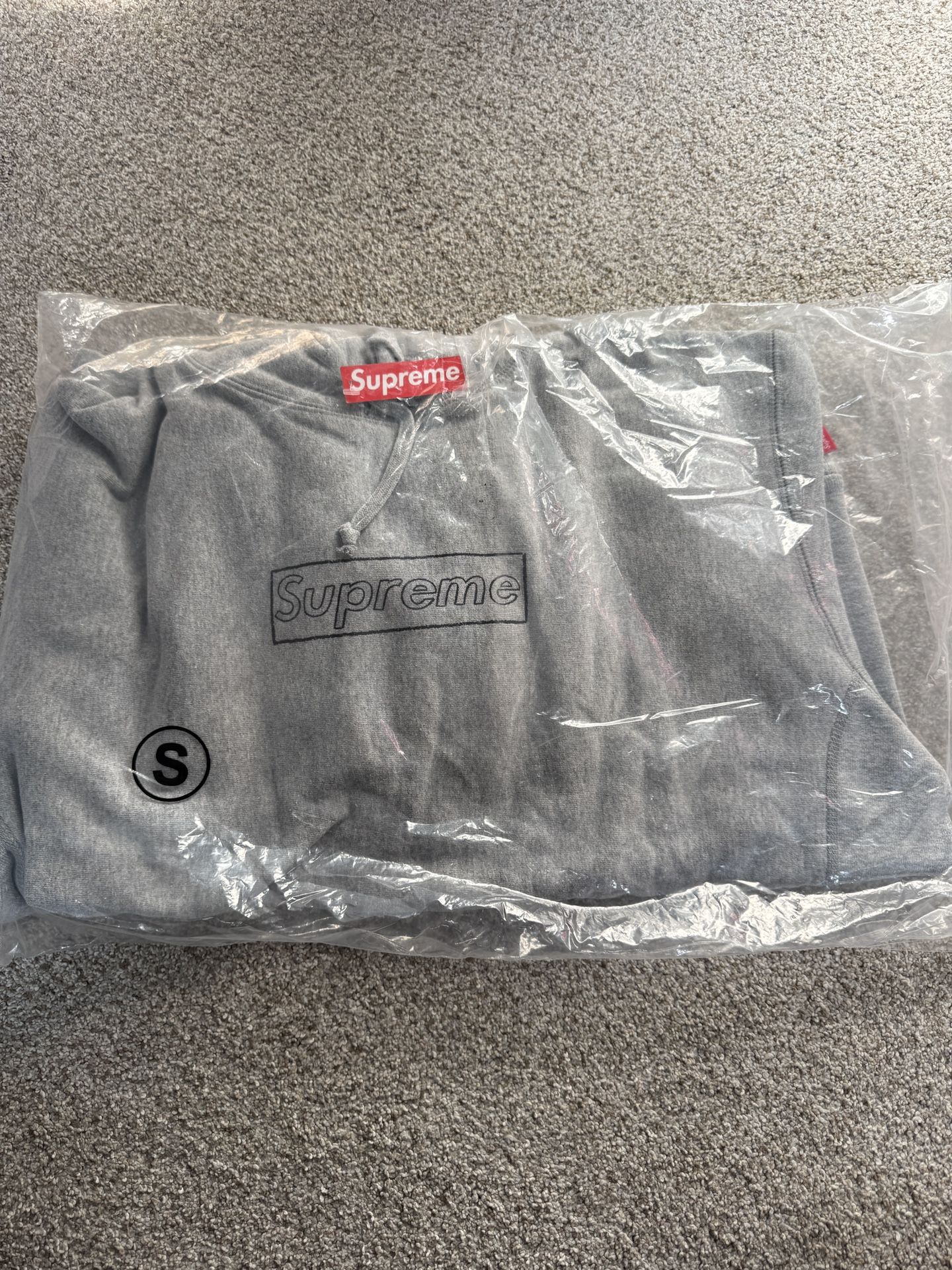 Supreme Kaws Box Chalk Logo Hoodie Sweatshirt SS21 Heather Grey Small Jordan Nike Cactus Jack Travis