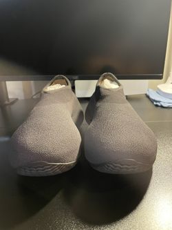 Yeezy Knit Runner “Faded Onyx”