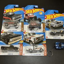 Custom HotWheels Keychain - Holiday Special