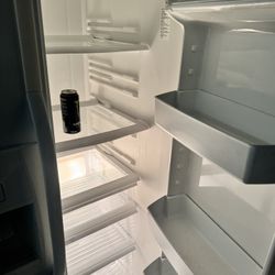 Whirlpool Refrigerator 