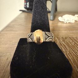 18 Karat Solid gold And Sterling Silver Bali Ring In Size 6