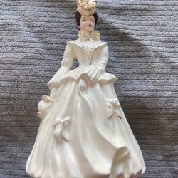 Vintage Florence Ceramics 7.75" Sarah Figurine Pasadena CA Slip-Coat Lace 40-50s