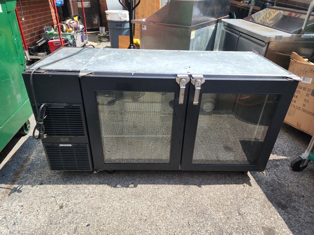 GLASTENDER BEHIND BAR 60" GLASS DOOR COOLER