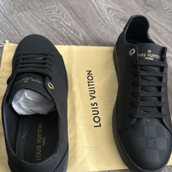 Louis Vuitton Shoes Size 11/44 EU