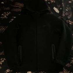 Nike Tech BLACK size Large 