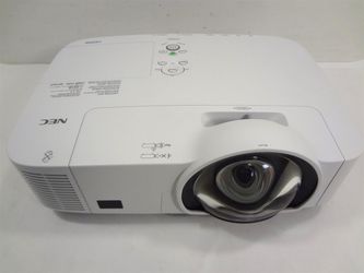 NEC 3LCD Movie, presentation, Gaming Projector  HD 1080p HDMI