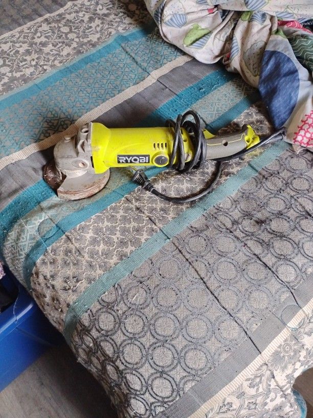Ryobi Grinder
