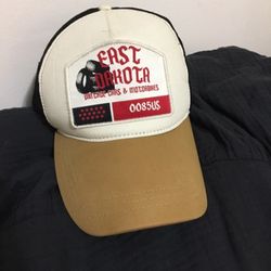 Zara trucker SnapBack hat Men’s Medium