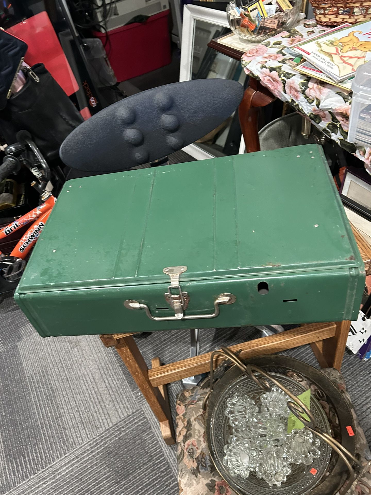 Various Coleman and Century Propane Cooktop Grills