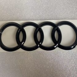 two pieces 12-18 Audi A7 S7 RS7 Rear Liftgate Trunk Sign Logo Ring Badge Emblem Bright Black
