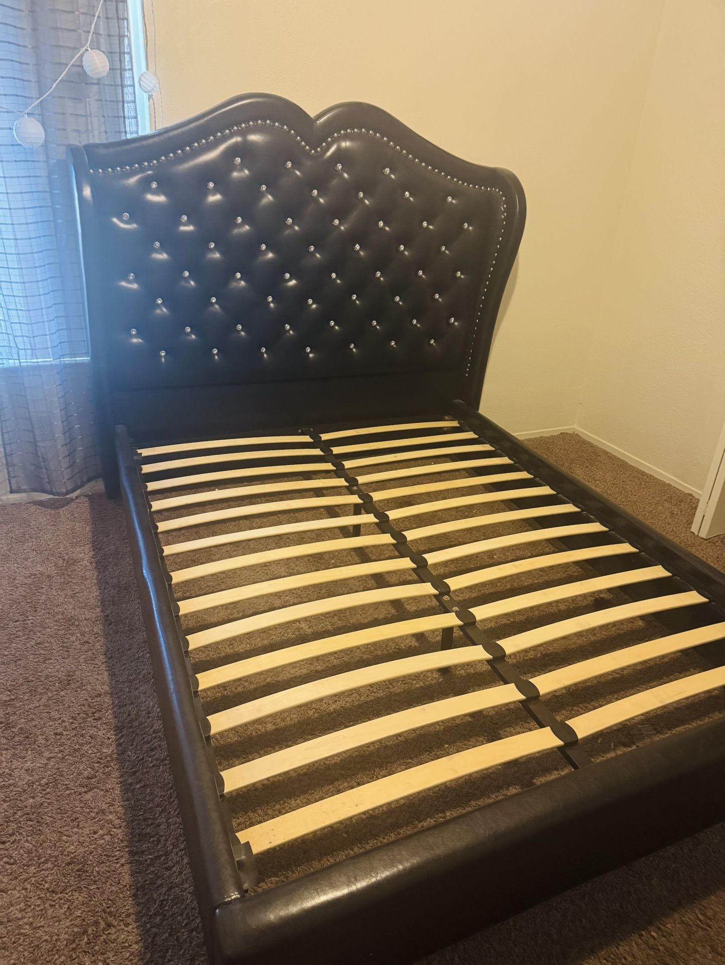 Queen Diamond Bed