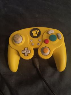 Pickachu Nintendo switch GameCube controller