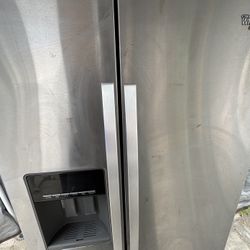 Whirlpool Stainless Side-by-Side Refrigerator – Fully Operational (Water & Ice