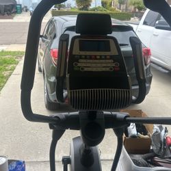 Pro-Form Elliptical Machine 20”