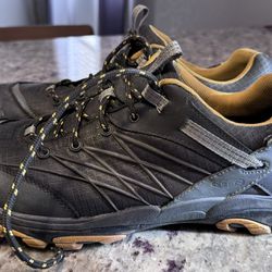 KEEN Marshall Waterproof Hiking Shoes Men’s Sz 11.5