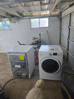 GE Front-Load Washer & Electric Dryer Set - Working Well!
