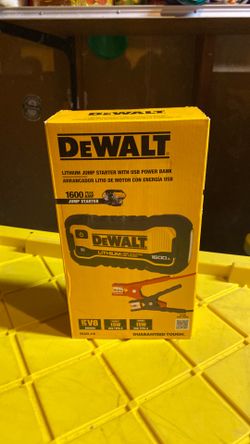 Dewalt Lithium Jump Starter With USB Power Bank Cat.DXAELJ16