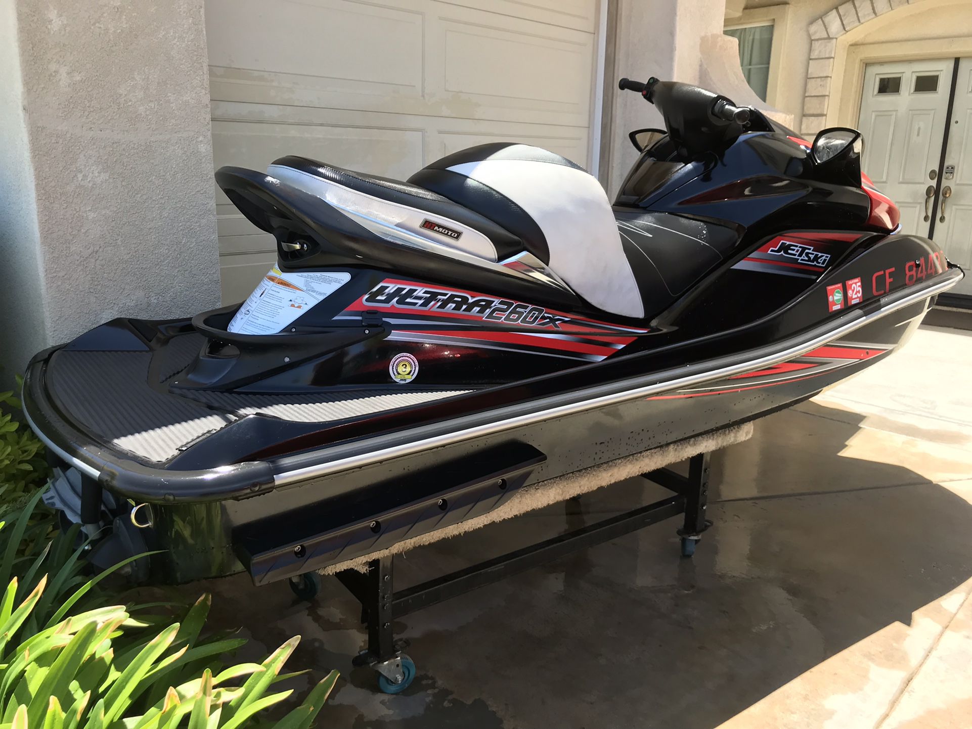 2010 Kawasaki Ultra 260X Super Charged muscle Craft With 51 Hours With Trailer Clean ! 