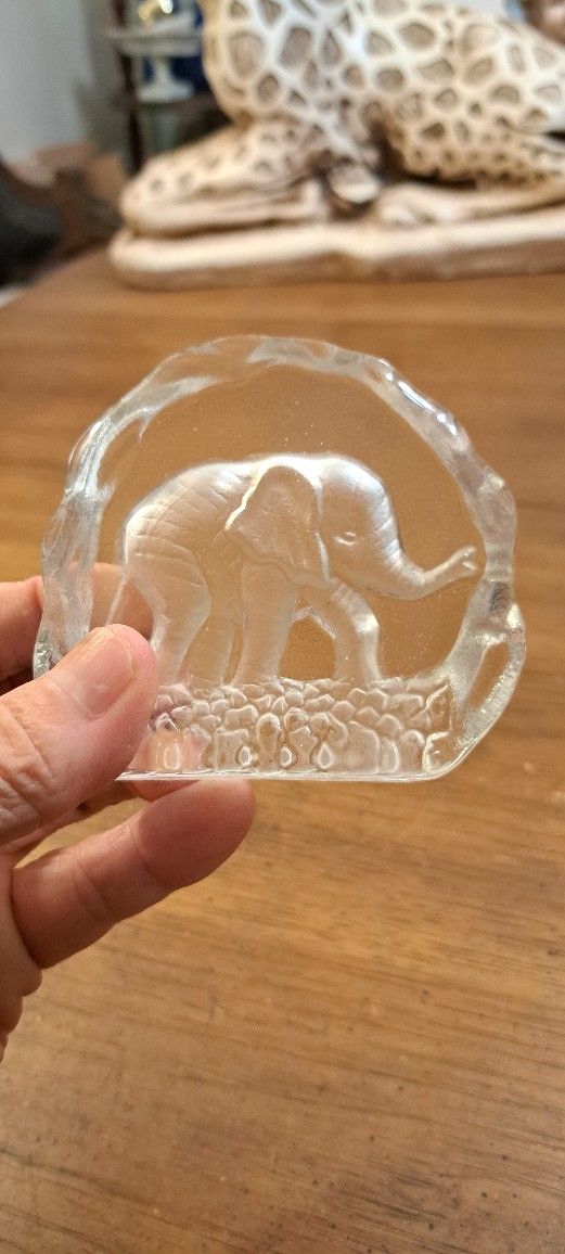 3D Elephant Art Glass Reversed Intaglio With Design Being Impressed & Etched From The Back Scalloped Edges Arc Shape Decorative Paperweight 