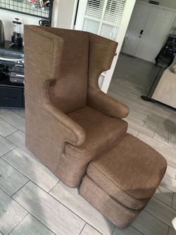 Tomlinson Wingback Chair with Ottoman