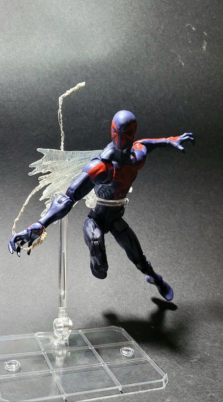 Spider-Man 2099 Retro Figure Marvel Legends