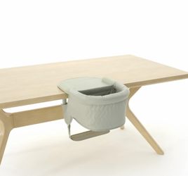 NEW Lalo Hook-On High Chair - Easy To Travel With