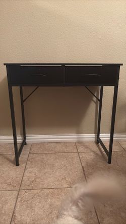 Black wood desk. Like new! Chair included