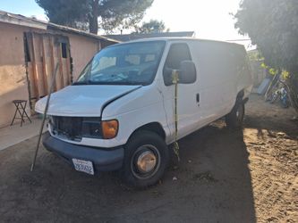 Ford Econoline Cargo Van White E250