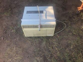 Hampton Bay AC ( Air conditioner)