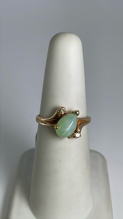 14k gold ring with jade and CZ