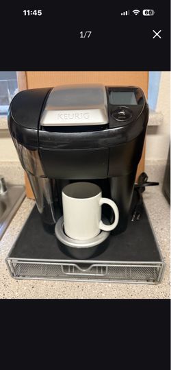 KEURIG - Vue Model No V500 Single S...