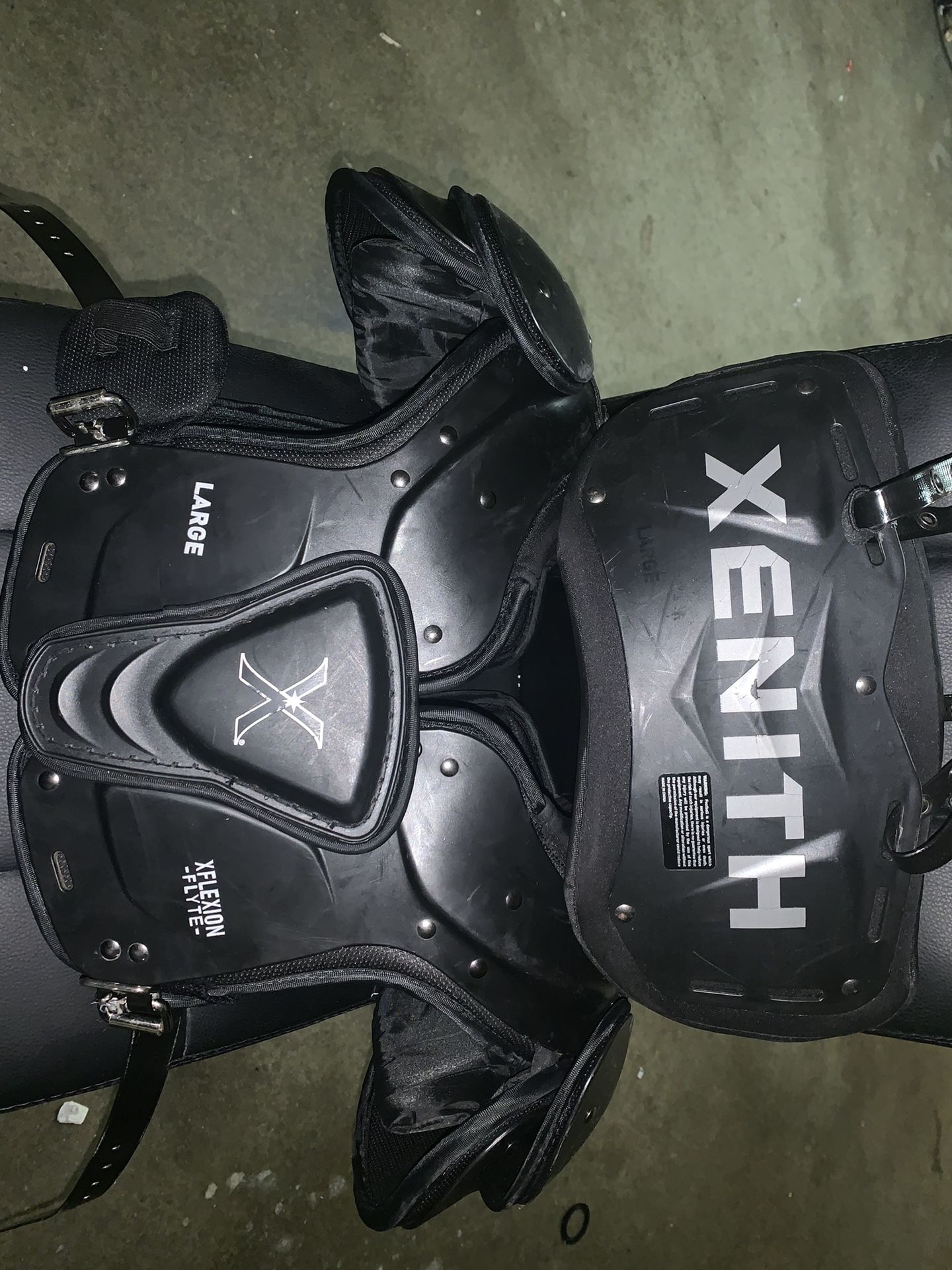 Xenith Backplate Youth 46 - ix2s9ms