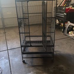 Large Deluxe Birdcage, Metal Enclosure
