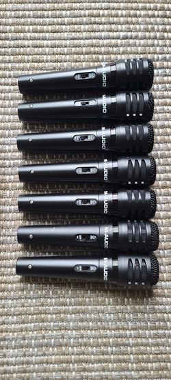 Mics ...M-AUDIO grand New ...good For Vocals And Instruments