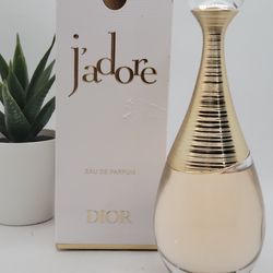 Dior
 
J'adore Eau de Parfum

1.7 fl